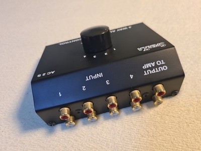 SpeaKa BT414 Audio Input Control 4 WAY Vergoldet AC 2 S Schaltpult Umschaltbox