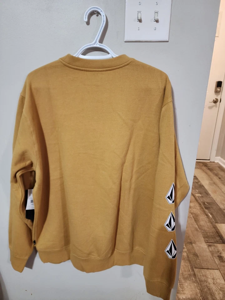 NWT! Volcom Sweatshirt Iconic Stone Crew, size Large - Image 2 of 4