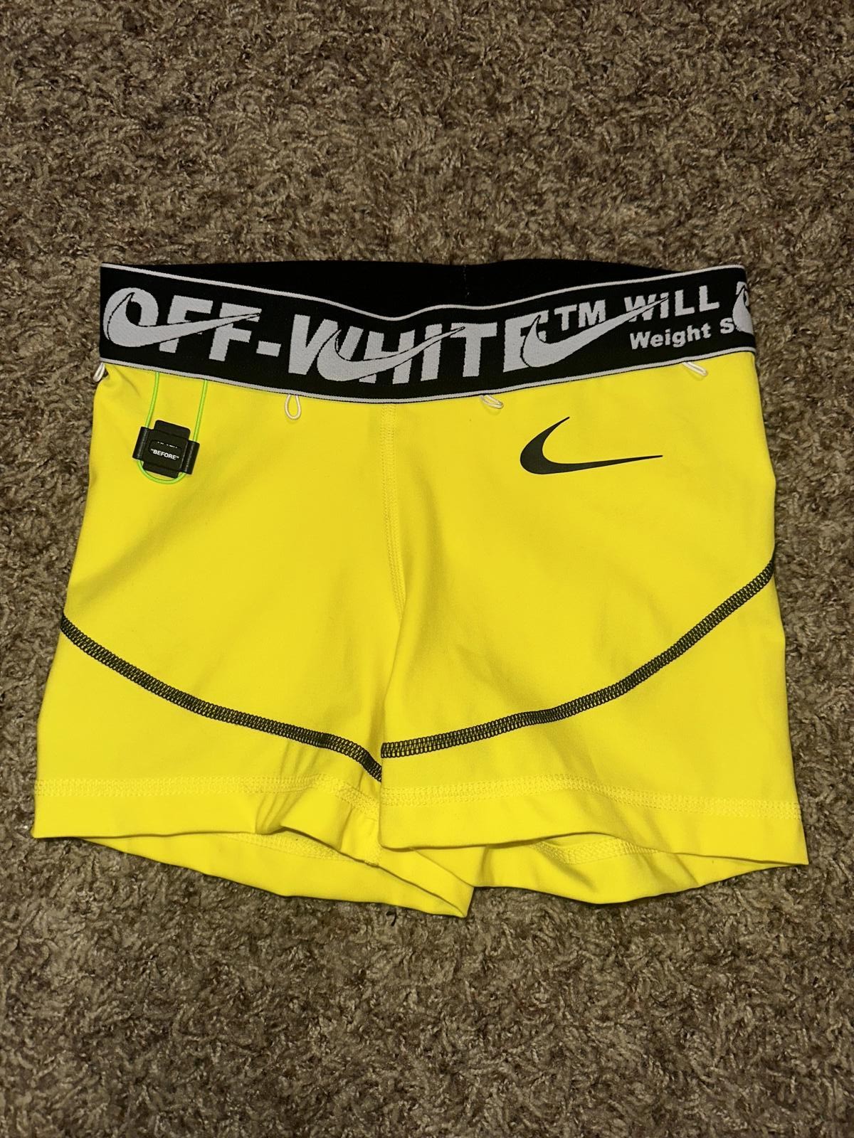 OFF WHITE x Nike Pantaloncini da Allenamento Donna Opti Giallo