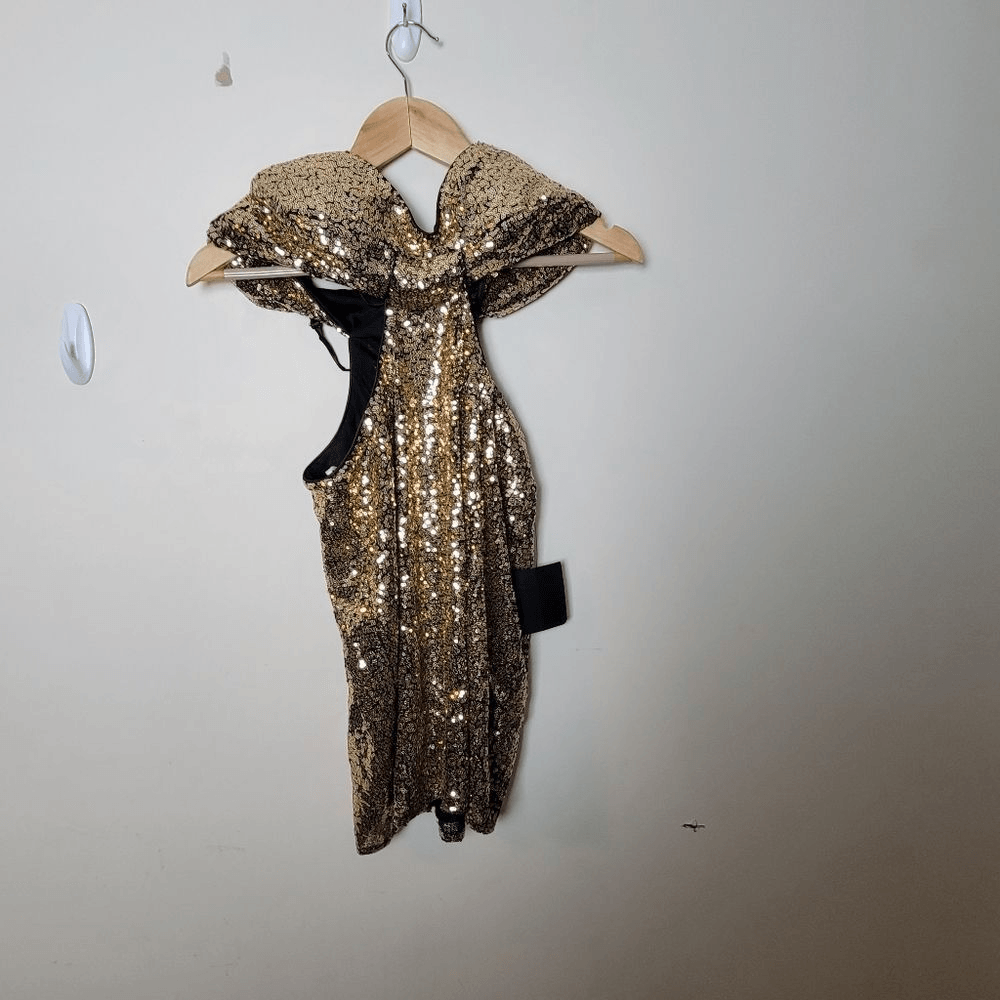 Strapless Sequin Cutout Bodycon Dress In Gold HAND-CROCHET SEQUIN  EMBELLISHED STRAPLESS MINI DRESS IN GOLD | CULT MIA