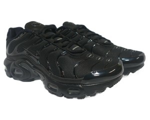 black nike air max plus grade school