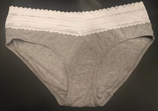 Vtg Warners M/6 Gray White Bikini Hipster French Cut Panties W Wide Lace Trim