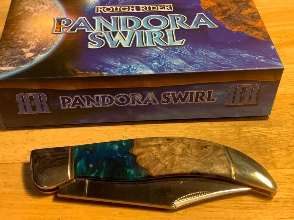 Navaja de bolsillo Rough Rider Pandora Swirl Deer Slayer 5 1/2" RR2650 Foto 2 de 4