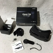 NEW OPEN Samsung Gear VR Headset with Controller Powered by Oculus SM-R3250