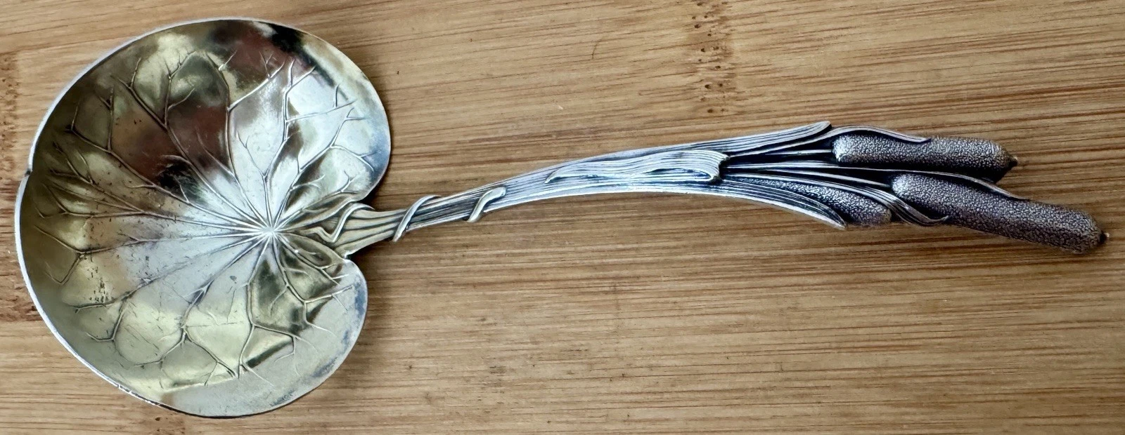RARE STERLING SILVER DURGIN PARCEL GILT FIGURAL CATTAILS 5 1/8" SAUCE LADLE
Opens in a new window or