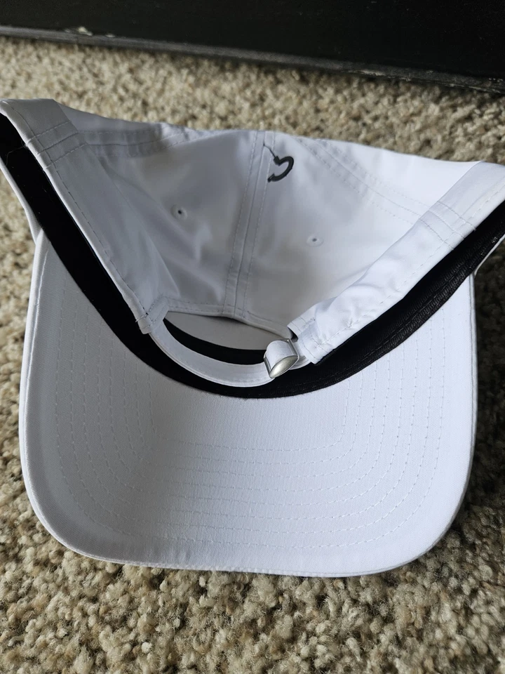 Gorra Bryson DeChambeau Crushers GC blanca New Era Foto 3 de 3