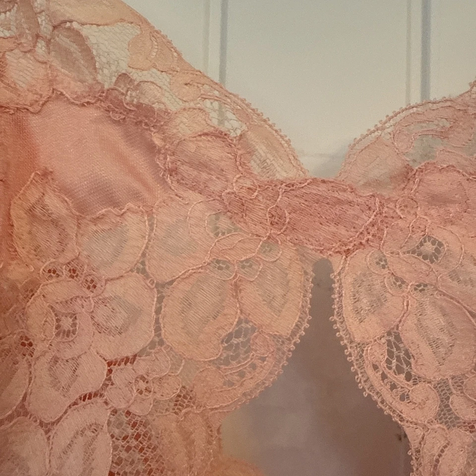 Impresionante Camisón Vintage Vanity Fair Nylon Melocotón Encaje Talla 36 EE. UU. Foto 4 de 4