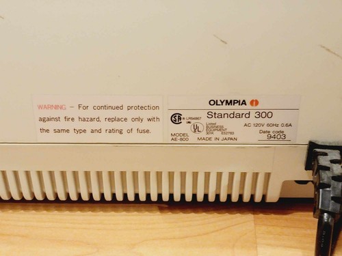 *UNTESTED/POWERS ON* OLYMPIA STANDARD 300 ELECTRONIC ELECTRIC TYPEWRITER AE-800^ - Picture 10 of 12