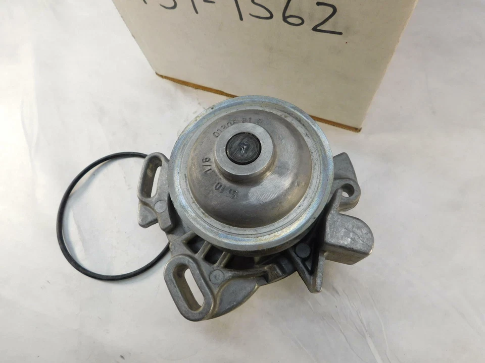 Водяной насос для AUDI 5000 газ как 035-121-005C 1978-1979 131-1562 - Изображение 2 из 4