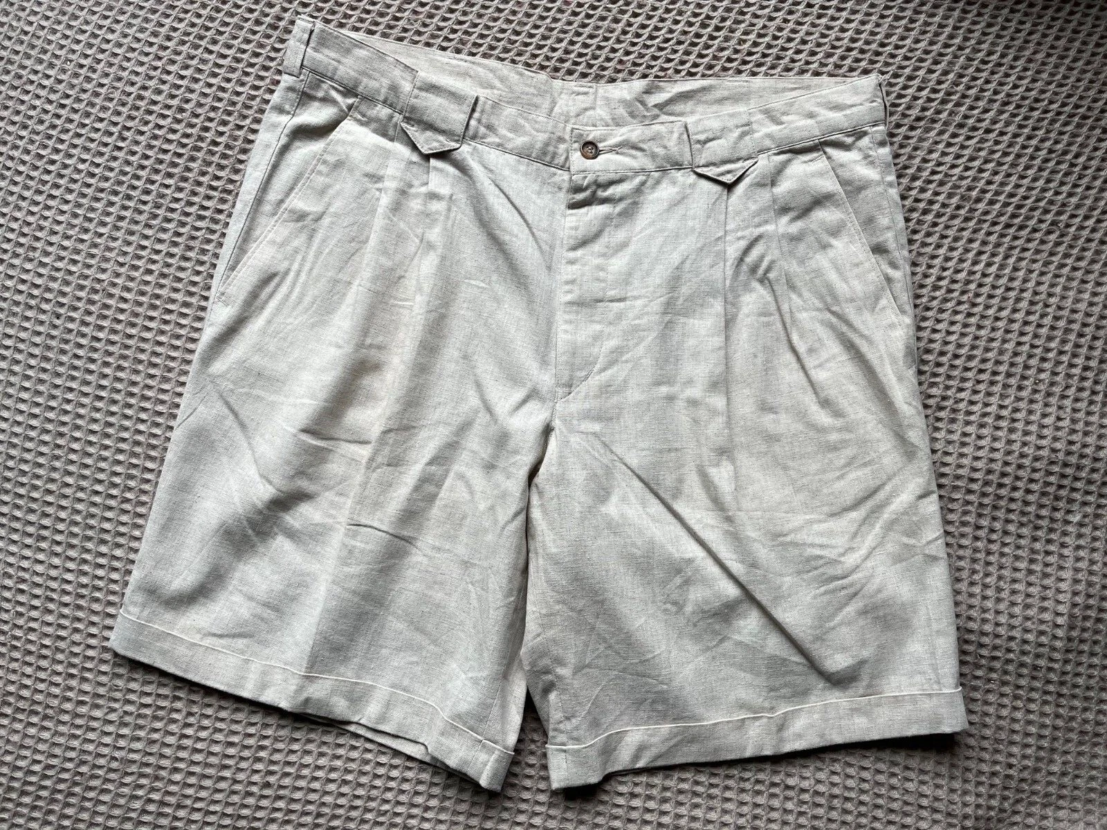 Men's CHINO summer shorts cream 40%Linen and Cotton size Large Vintage classic