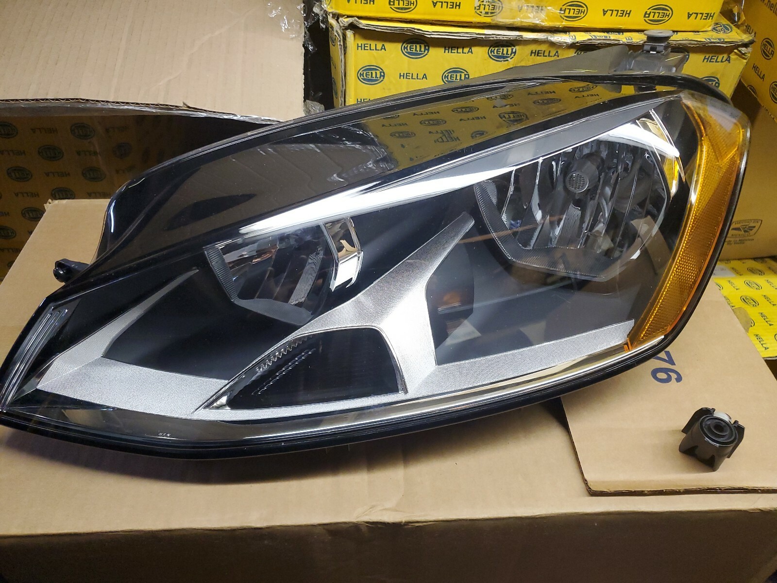 15 16 17 LH OEM Volkswagen Golf A7 Halogen Headlight for sale 