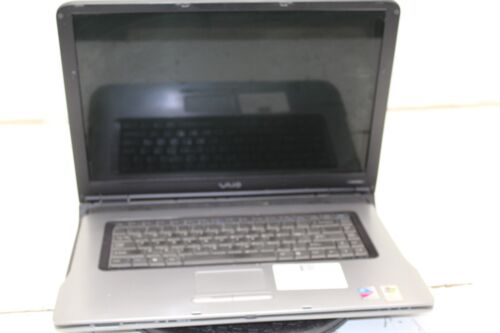 Sony VAIO VGN-A600B / PCG-8S3L Laptop Intel Pentium M 1.5GB Ram 128GB SSD NoBatt - Picture 1 of 2