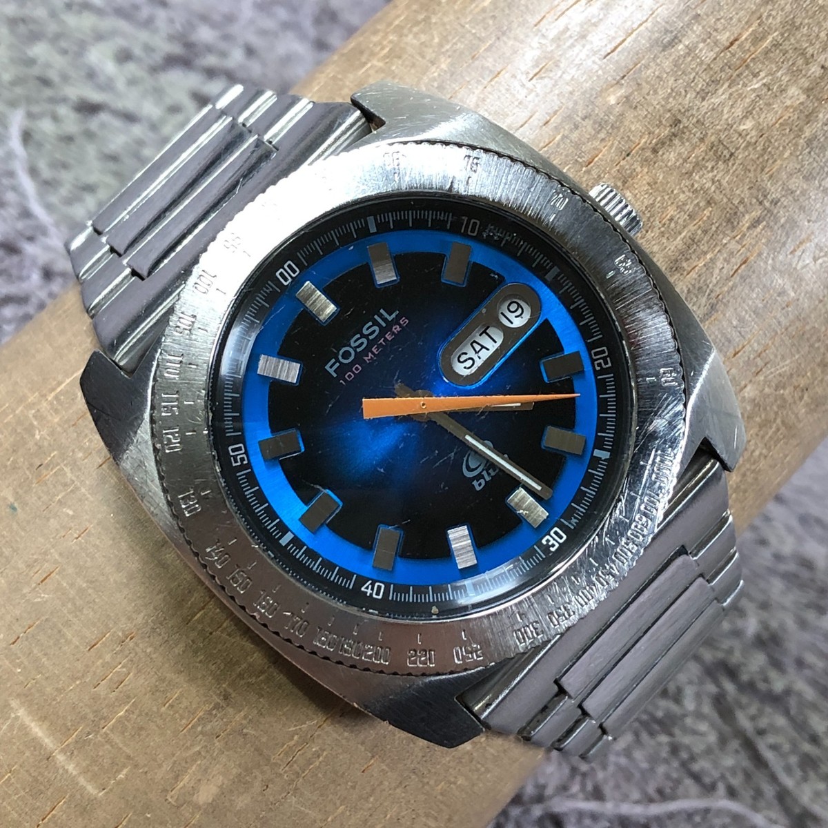 Fossil ladies multi colored crystal silver tone sporty watch NEW BATTERY Fossil Watch Womens 35mm Silver Dial Crystal Bezel Blue  main image 2