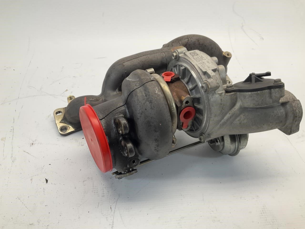 19-23 Maserati Levante 3.8L Right Turbocharger Supercharger W/ Exhaust Manifold