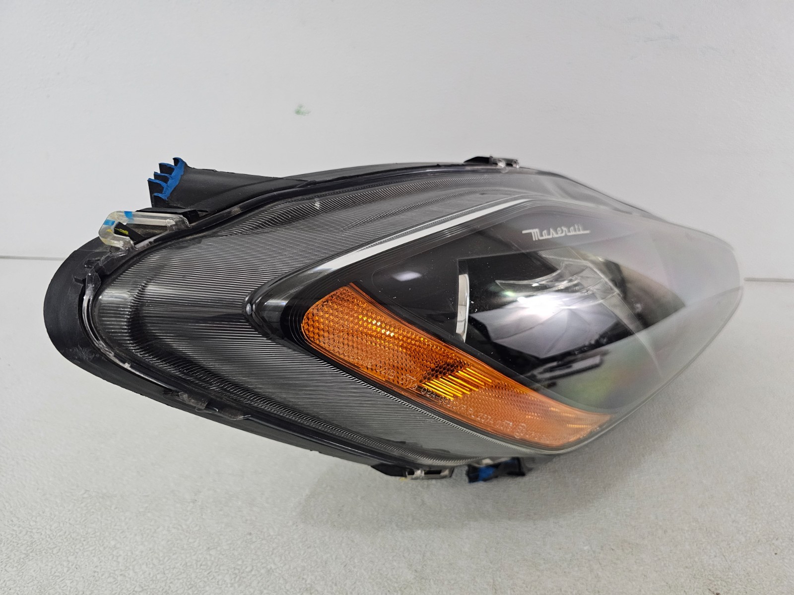 13 15 17 2013-2017 MASERATI GRANTURISMO GT 294586 RIGHT HID XENON HEADLIGHT OEM