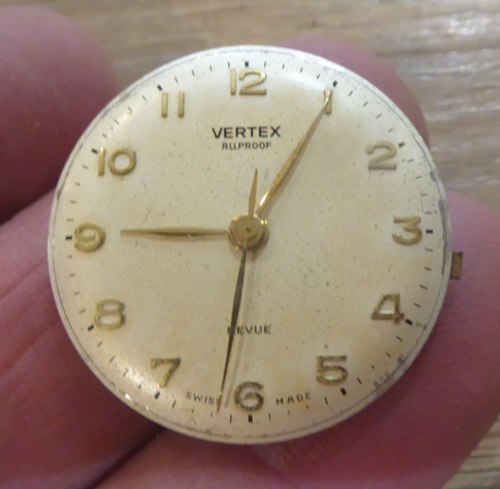 VINTAGE VERTEX REVUE 17 JEWELS GENTS WRISTWATCH MOVEMENT , WORKING