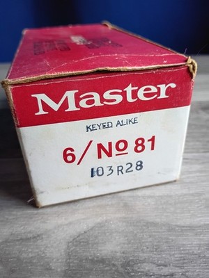 4 Master Lock No 81 Padlock Set KEYED ALIKE Nos Masterlock 
