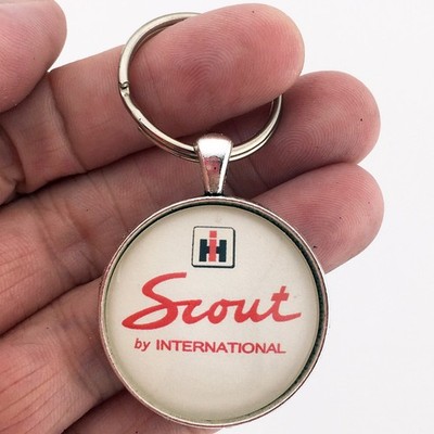 Vintage International Scout Harvester Emblem Badge Logo 1.2'' Diameter Keychain