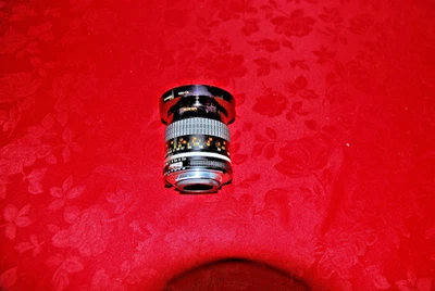 Nikon AiS Micro-Nikkor 55mm 1:2.8 - Photo 1/4