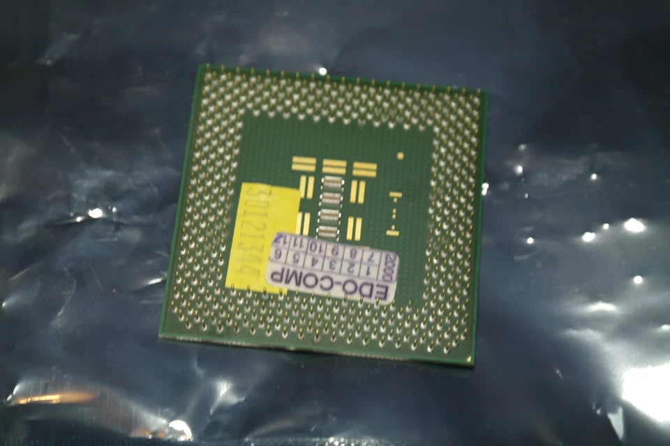 Intel Celeron 600 MHz Socket 370 CPU processor 128 66 Mhz FSB SL4PB - Image 2 of 2