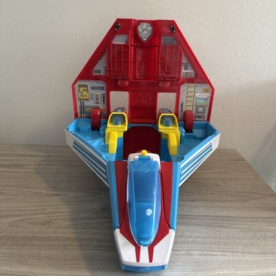 Paw Patrol Super Paws 2-in-1 Transforming Mighty Pup Jet Command Center Vehicle