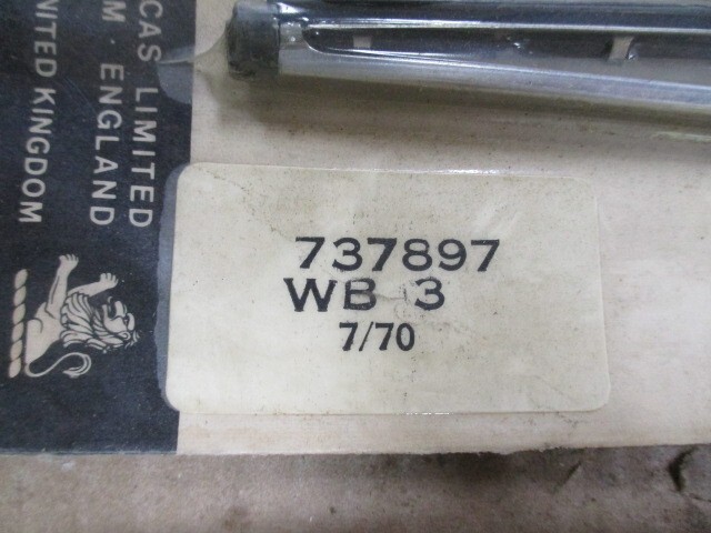 Lucas Wiper Blades 11in B1841 737897 Rolls Royce Bentley? (pair) NOS
