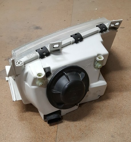 VW Sharan /Alhambra o/s headlight - 1995 - 2010 model Bosch 0 301 048 701 - Picture 3 of 4