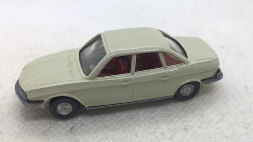 Wiking 128 NSU Ro 80 Wankel perlweiß eingesetztes Lenkrad (41)