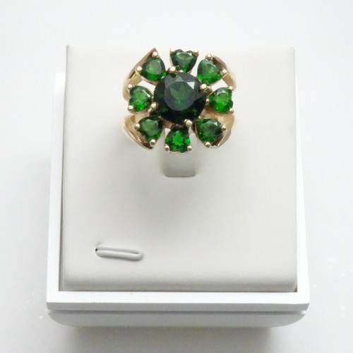Stunning! 10mm Round & Heart Shape Russian Chrome Diopside - Sz 9.5 GP - Picture 2 of 11
