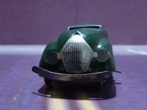 A Triang Minic clockwork powered Sherman tank, series 2, boxed. (AF