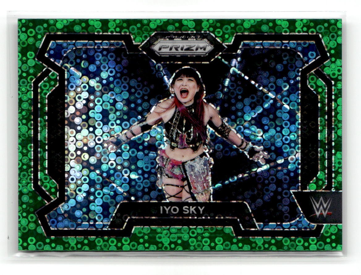 2024 Panini Prizm WWE - Iyo Sky #90 Green Under Card Prizm /49