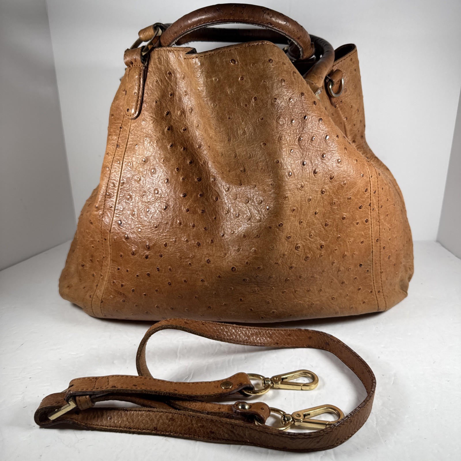 G.I.L.I Caramel Brown Ostrich Pattern Large Handbag  Shoulder Bag w/ Rem. Strap