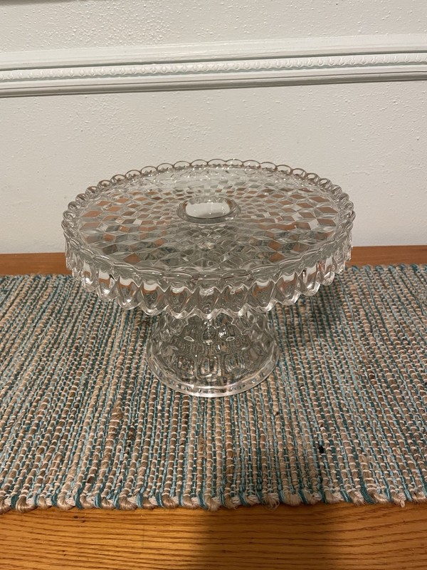 Vtg Fostoria American Cubist Pedestal Cake Stand W/Rum Well. 10"W  7.25"T Clear