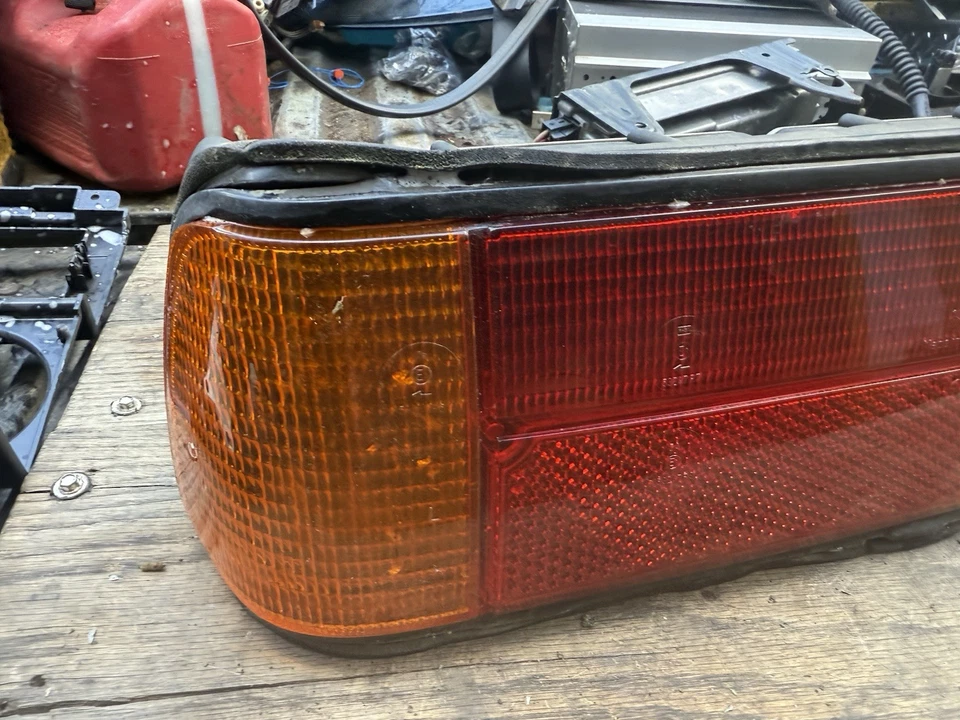 Conjunto de luz trasera izquierda bmw e24 633csi 635CSi M6 63211361827 Foto 3 de 4