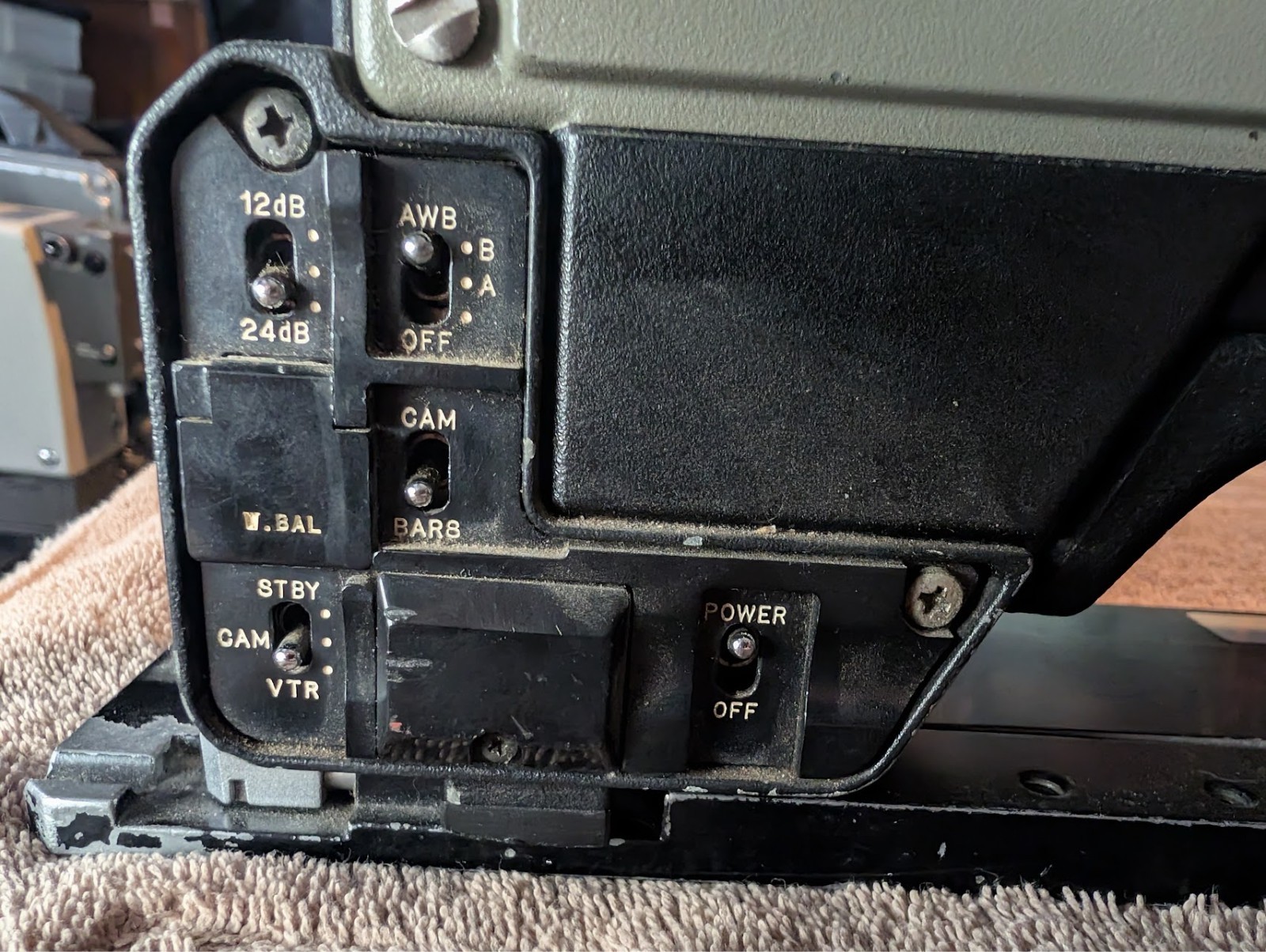 Ikegami HL-95D Unicam 3 Plumbicon Tube Broadcast Video Camera (WORKS BUT READ)