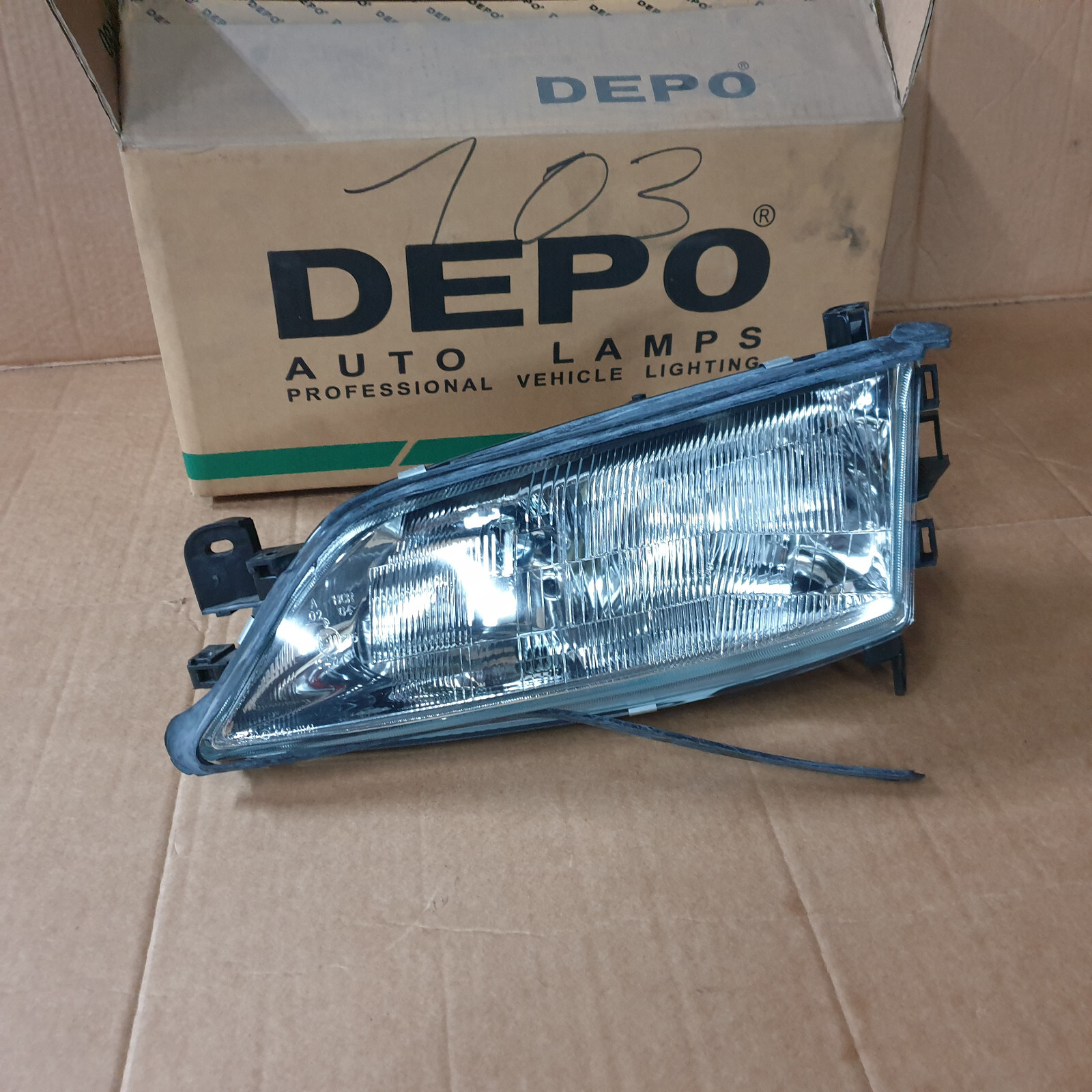 Phare Opel Vectra B 1996 1997 1998 feu avant gauche conducteur bloc optique LPC002