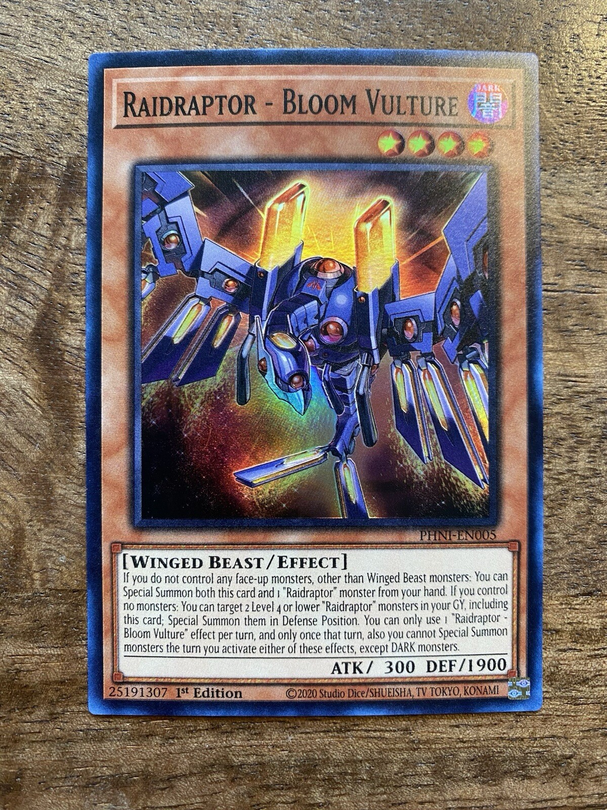 Raidraptor - Bloom Vulture PHNI-EN005 - 1st Edition - Super Rare - Near Mint!