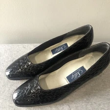 Selby 7.5 Croc look pumps black Patent Women’s Low Comfort Leather Shoes Modest