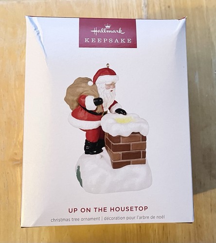 2024 Hallmark Andenken Weihnachtsmann oben auf dem Haus Weihnachtszauber Ornament - Bild 1 von 2