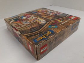 NISB LEGO 4723 Harry Potter "Diagon Alley Shops" RETIRED