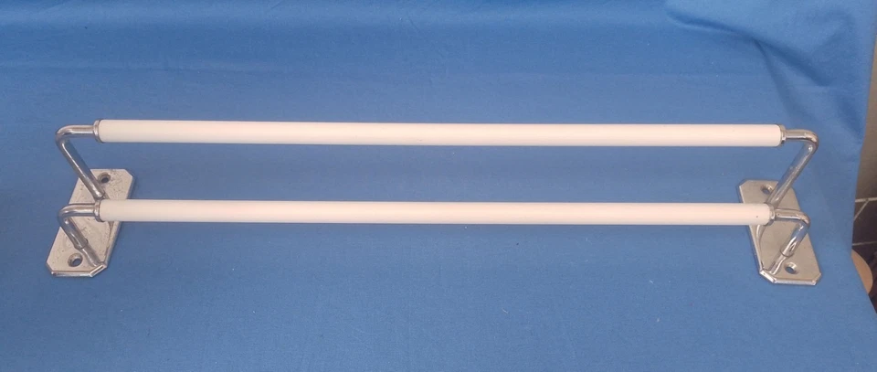 Ancien Porte Serviettes/ Torchons Vintage Plastique Et Laiton Chromé - Photo 1/4