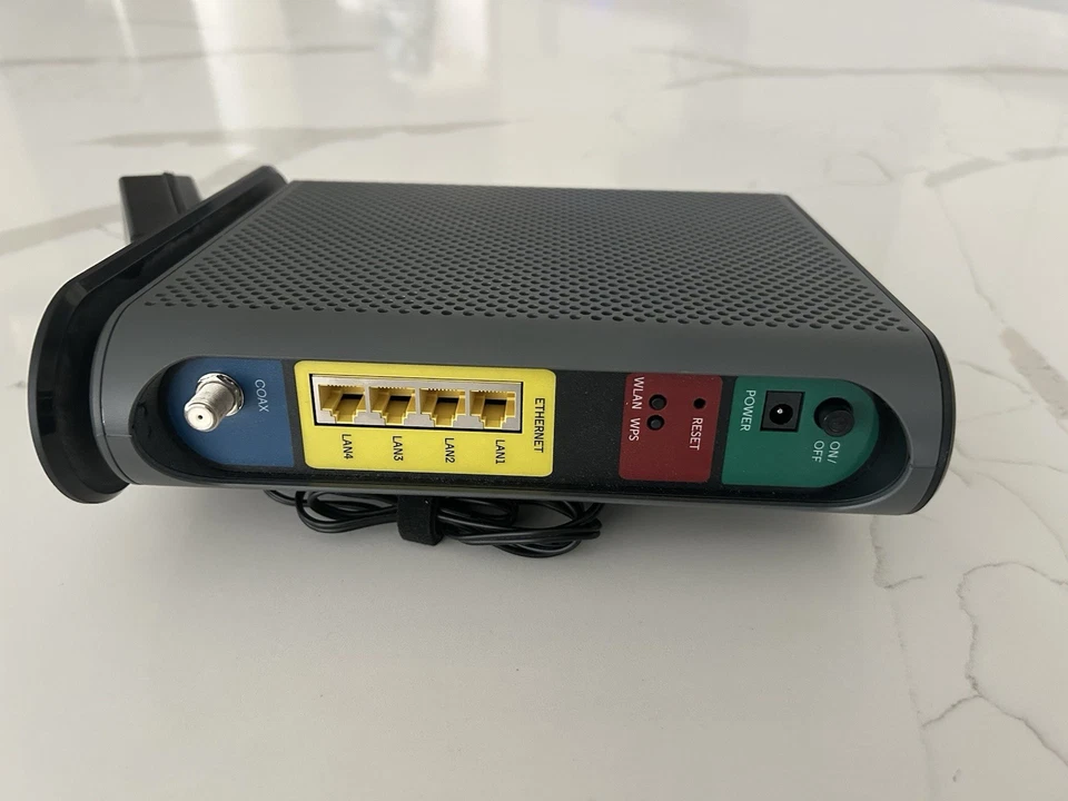 Comcast Xfinity Motorola MG7315 8x4 DOCSIS 3.0 Cable Modem N450 Router w/Adapter - Image 3 of 4