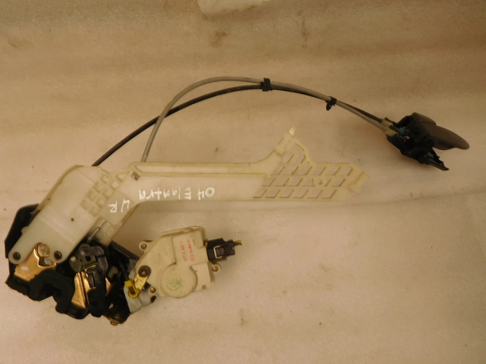 Actuador de cerradura de puerta trasera izquierda Hyundai Elantra 2004 manija de puerta interior Foto 4 de 4