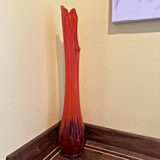 STUNNING Vintage 26  Ruby Red / Amberina L.E. Smith Ribbed Swung Vase 1960  s