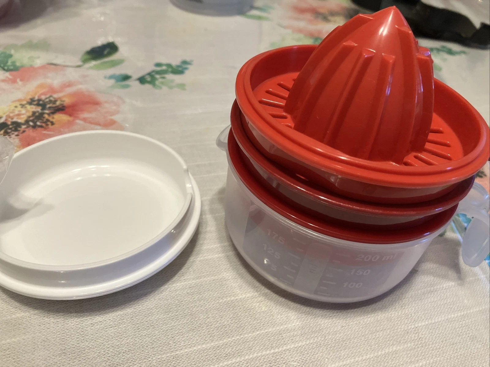 Tupperware All-in-One Juicer/Grater/Egg Separator Measuring Cup Cooks Maid Set