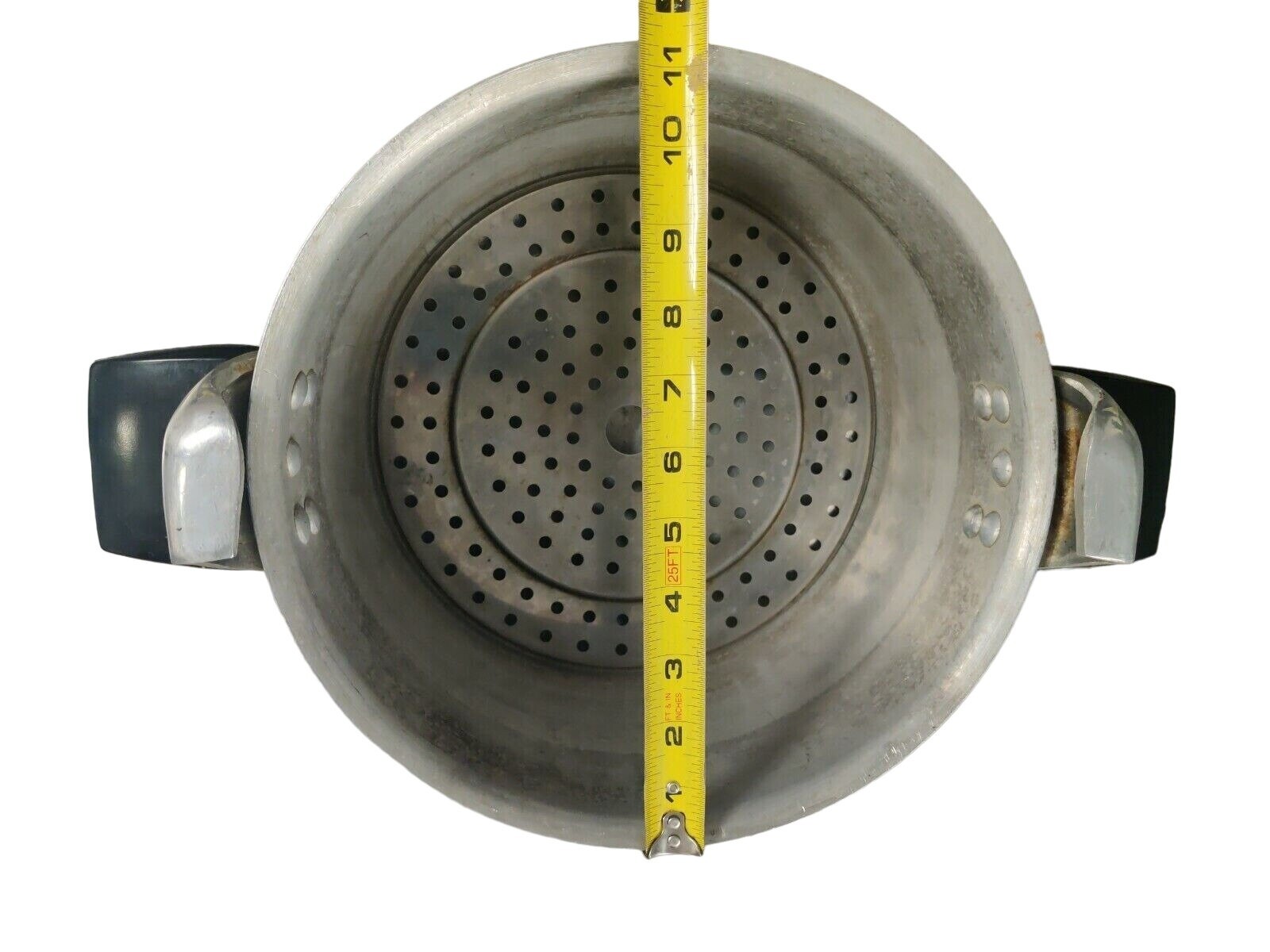 Magefesa 8 L / 8.45 QT Aluminum 18/10 Pressure Cooker Made in Spain