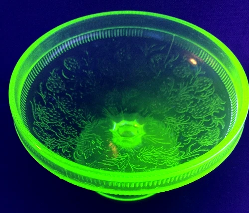 Strawberry Uranium Green Glass Candy Dish Compote Bowl Footed Blacklight Glows