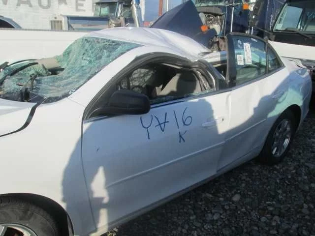 Throttle Body from 2013 Chevrolet Malibu 2.5L 3518426 - Image 4 of 4