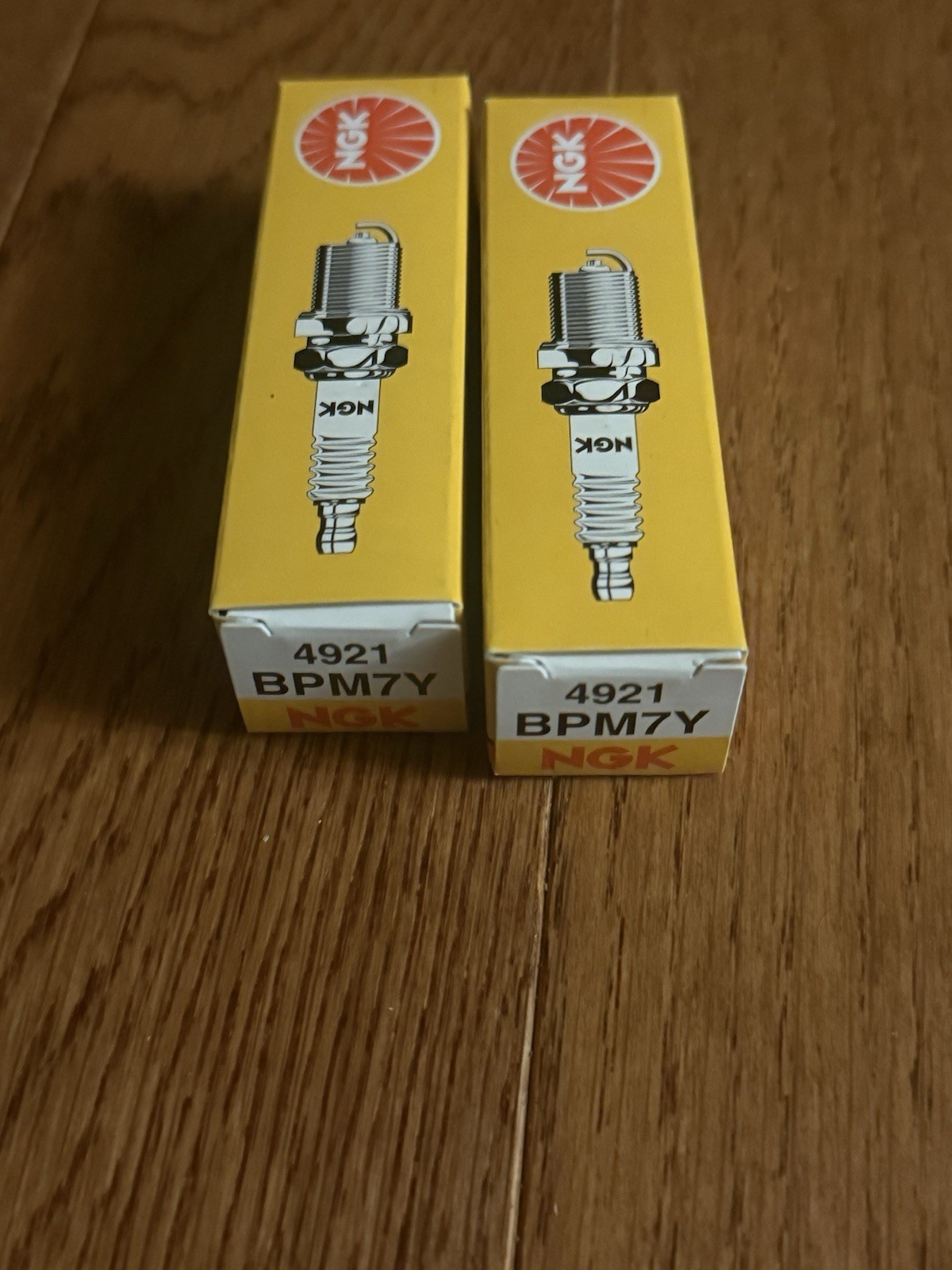2 New NGK Spark Plugs BPM7Y 4921