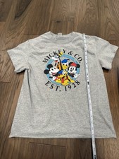 Mickey  Co. Disney Graphics Youth Small Raw Hem T-Shirt Size Youth Small